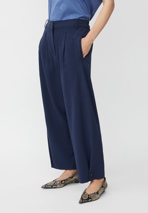 Trousers - navy blazer