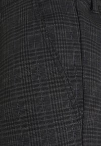 Kronstadt CLUB TEXTURE - Chino - prince of wales