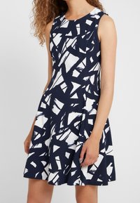 DKNY - Robe en jersey - white Image miniature 1