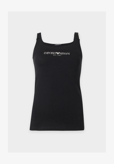 Μαύρο αμάνικο τοπ με το λογότυπο Emporio Armani και το κείμενο "EST. 1981" στο κέντρο του στήθους.