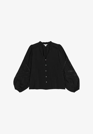 Czarna bluzka z długim rękawem, ozdobiona koronkowymi wykończeniami na rękawach, z guzikami z przodu i małym falbaniastym kołnierzykiem.