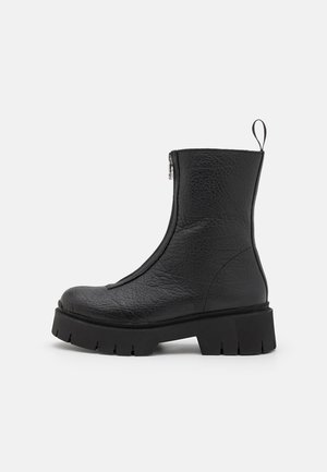 HUGO, Bottines à plateau - black