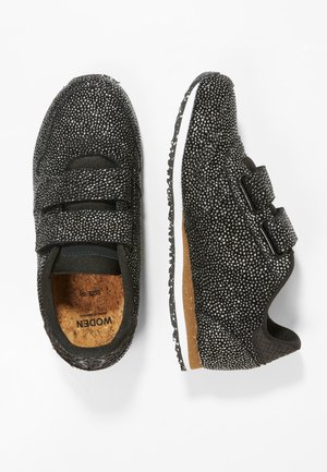 SANDRA PEARL - Sneakers - silver/black