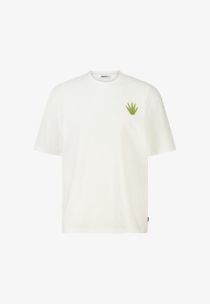 Wit T-shirt met korte mouwen en ronde hals met een kleine groene afbeelding van een aloe vera plant op het linkerborstgedeelte.