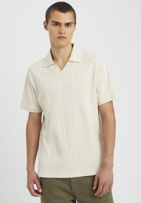 Non sélectionné, beige