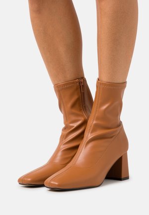 Even&Odd Bottines - cognac