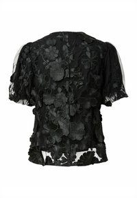 Zwarte blouse met bloemenborduursel en doorschijnende mouwen. Voorzien van gestructureerde bloemen en bladeren, een ronde halslijn en een knoopsluiting aan de achterkant.