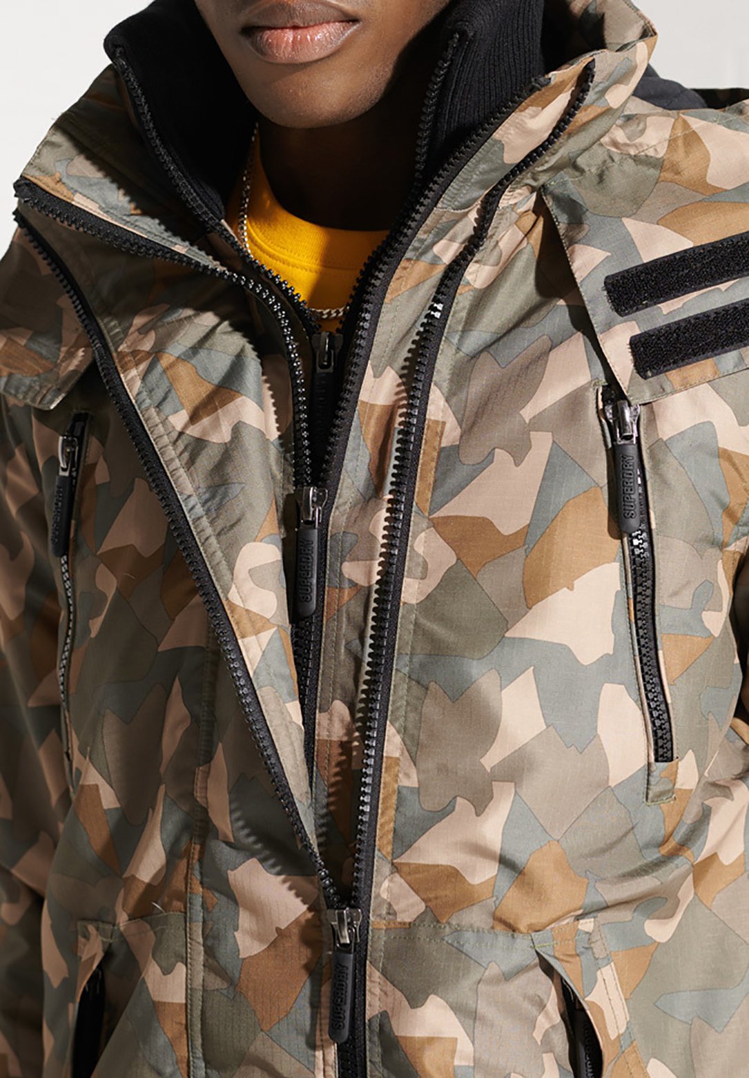 Superdry SD-Wind Yachter Jacket in Khaki (Size: L)