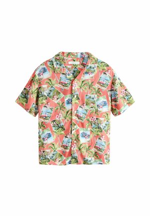 Kurzärmeliges Hemd mit Knopfleiste, korallenfarbenem Hintergrund und Postkartenmotiv mit Palmen, pinkfarbenen Flamingos und tropischen Blumen.