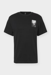 Επιλέχθηκε, black