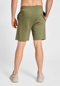 Hummel HMLLGC JEREMY - Korte sportsbukser - four leaf clover