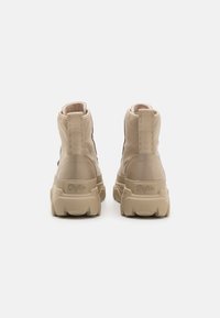 Buffalo CADE LACE UP HI - Stivaletti con plateau - cream