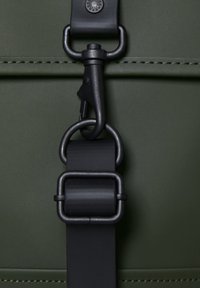 Rains MINI - Mochila - green