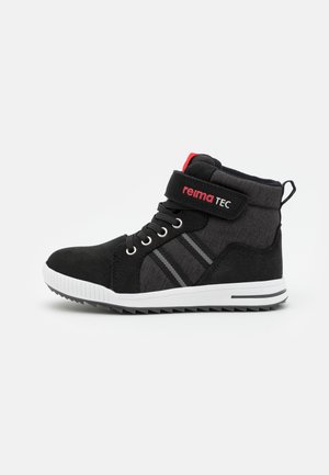 KEVENI - Scarpa da hiking - black