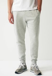 Next JOGGERS REGULAR FIT - Tepláky - grey