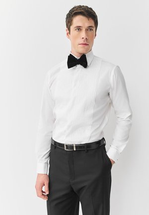 Next SLIM FIT biały