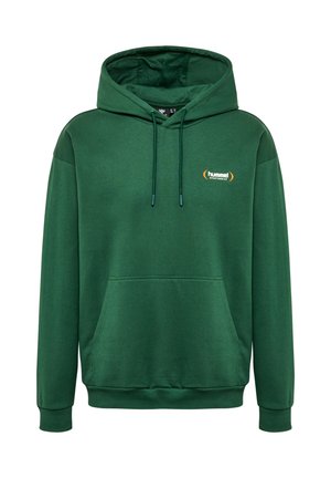 Mørkegrøn hættetrøje med forlommekænguru, snøre i hætten, ribstrikkede manchetter og lille orange og hvid "hummel"-logo på brystet.