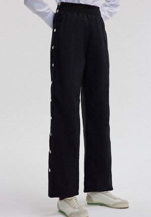 ELASTIC WAIST  WITH SNAP BUTTON  - Kelnės - black