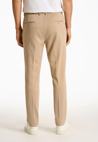 Lindbergh SUPERFLEX SET - Anzug - lt sand