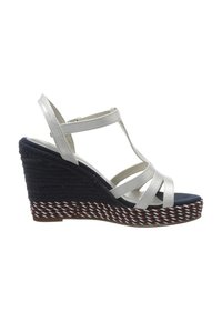 Tamaris Platform sandals - wht metcomb
