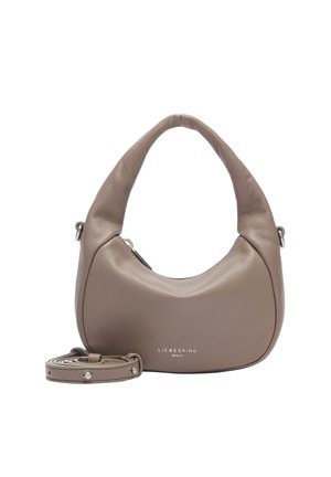 Brązowa skórzana torebka o zaokrąglonym kształcie i krótkim uchwycie. Posiada odpinany pasek oraz wytłoczoną nazwę marki z przodu.