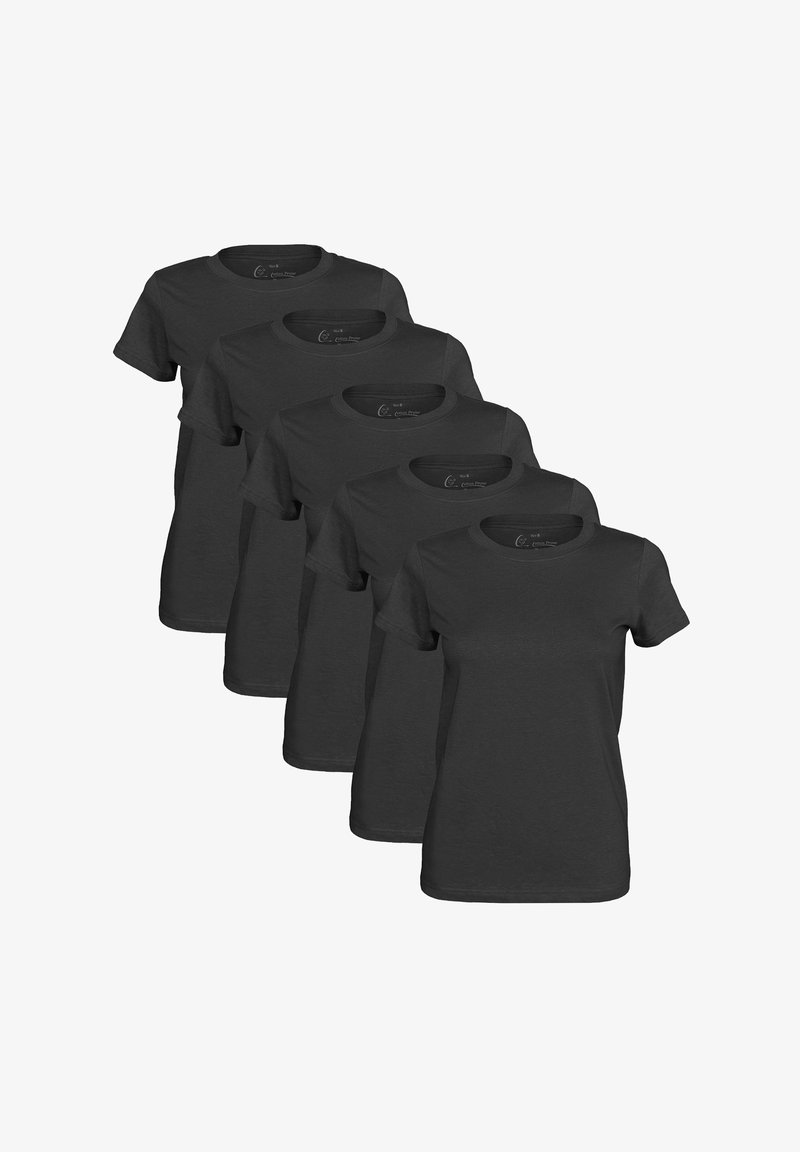 Cinque t-shirt nere a collo rotondo sono impilate in fila. Le t-shirt presentano maniche corte e una texture morbida in cotone.