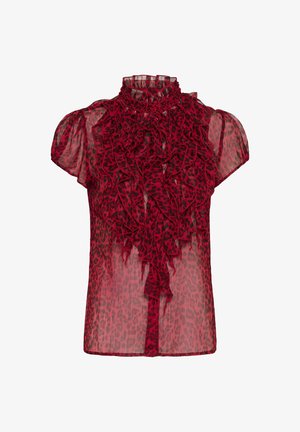 Bluză roșie transparentă cu imprimeu leopards negru, mâneci scurte tip puff, guler înalt cu volane și volane care se revarsă în față.