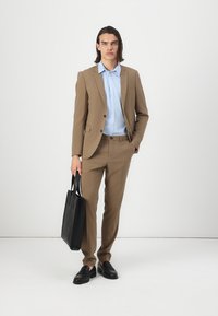 Lindbergh PLAIN  - Kostiumas - mid brown