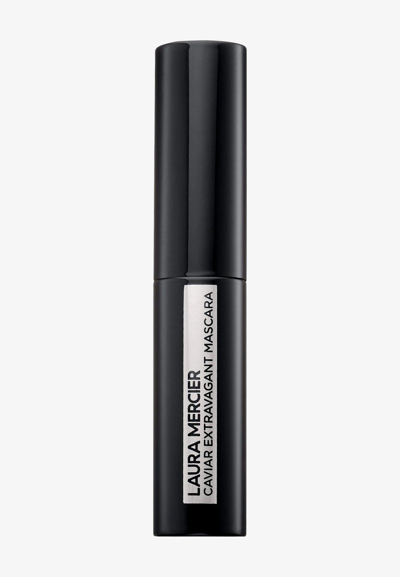 Maskara Laura Mercier Caviar Extravagant w eleganckiej czarnej tubie o błyszczącym wykończeniu, z białą etykietą i wyraźnym czarnym napisem.