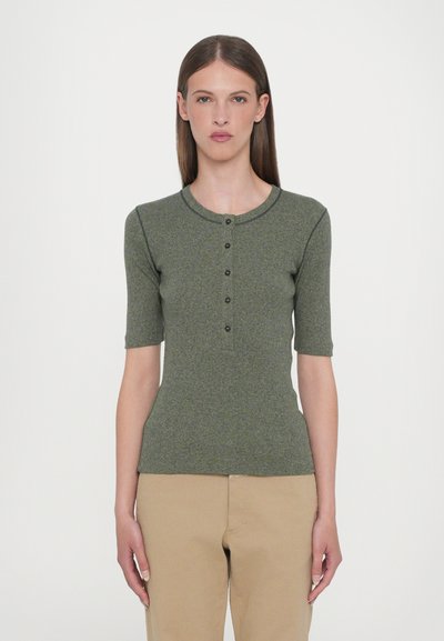 CLOSED PLACKET SHORT SLEEVE - T-Shirt basic - forest green