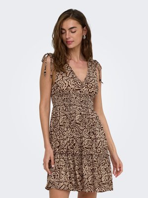 ONLY, ONLFERNANDA LIFE S/L DRESS WVN NOOS - Jurk - spiced apple