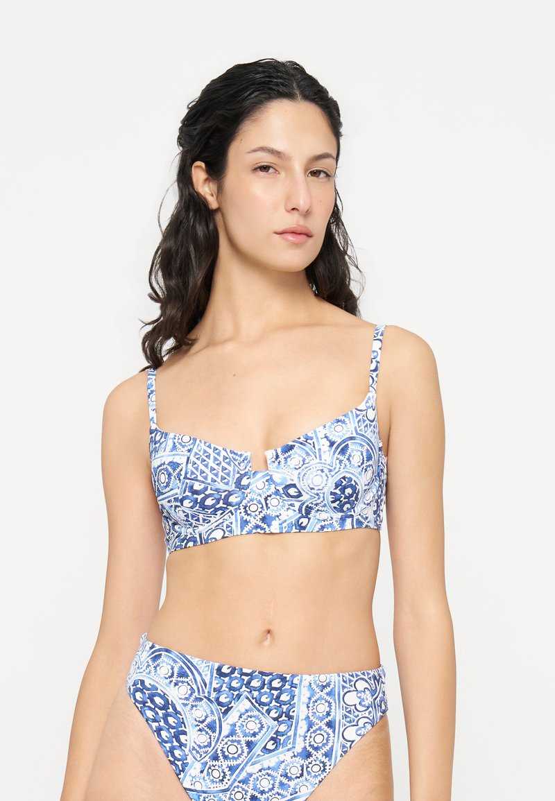 Top de bikini