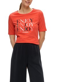 s.Oliver STRETCH - T-shirt print - orange