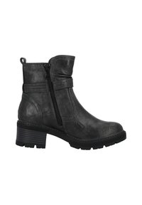 Botines de cuero negro con cremallera lateral, tacón apilado y superficie texturizada. Presenta un acento de correa alrededor del tobillo.