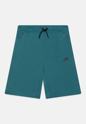 Pantalones cortos deportivos de Nike en color azul verdoso con cordón negro, dos bolsillos laterales y logotipo negro de Nike en el muslo izquierdo.