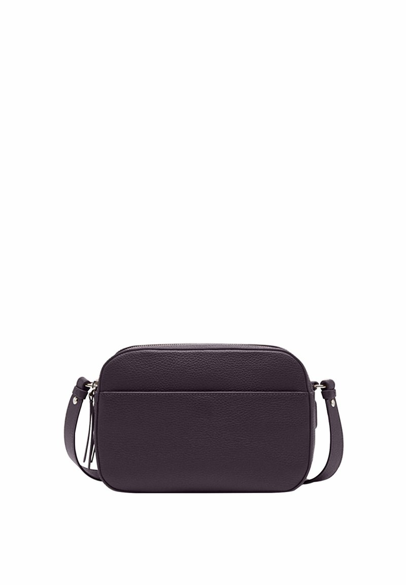 Borsa a tracolla in pelle viola con texture liscia, forma rettangolare, zip superiore e tasca frontale a soffietto. Include una tracolla regolabile.