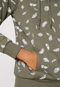ONLY ONLJALENE HOOD - Sweatshirt com capuz - agave green