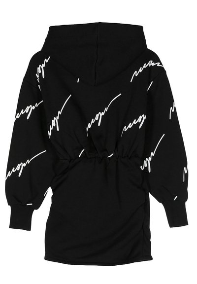 Felpa nera con cappuccio e design del testo in bianco. Presenta vita arricciata e maniche a sbuffo. Tessuto morbido, vestibilità rilassata, senza elementi metallici visibili.