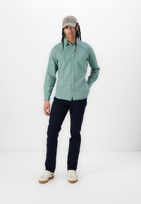 Thumbnail Image 2
