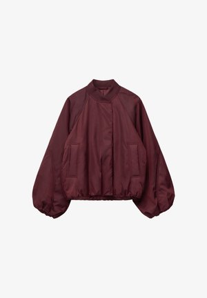 Bordeauxfarbene Bomberjacke mit rundem Kragen, Raglanärmeln, elastischem Bund und zwei Fronttaschen. Glattes synthetisches Material, gepolsterte Ausführung.