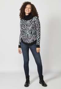 Koroshi Strickpullover - black