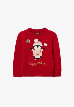 Maglione rosso lavorato a maglia con un design di pinguino che indossa un cappello rosa, cuori dorati e la scritta "Felice Inverno!" in oro. Polsini e orlo a coste.