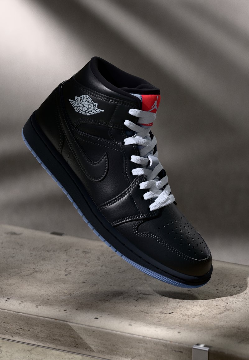 Jordan - AIR JORDAN 1 MID SE - Aukšto profilio sportbačiai - black/white/wolf grey/fire red/metallic silver, Padidinti