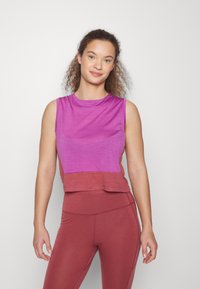 icebreaker MERINO TECH LITE II GRAPHIC - Sports T-shirt - BRIGHT PURPLE