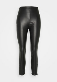 Svarta högmidjade faux läder leggings med blixtlås vid anklarna, slät textur och slim fit, visade mot en vit bakgrund.