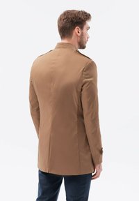 Ombre Cappotto corto - beige