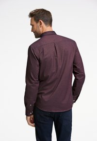 Jack's Sportswear OXFORD SUPERFLEX  - Camisa - deep red mix