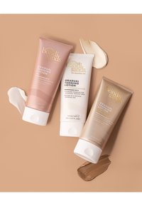 Bondi Sands BONDI SANDS GRADUAL TANNING LOTION SKIN ILLUMINATOR - Autoabbronzante - brown