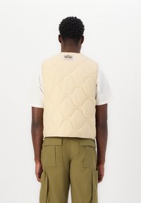 Pal Sporting Goods CLUB HOUSE FIELD UNISEX - Mellény - beige