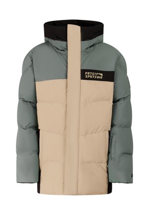 Zweifarbige gesteppte Winterjacke in Beige und Grün mit schwarzem Kragen und Logo-Patch auf der Brust mit der Aufschrift "PRTST SPRTSWR".